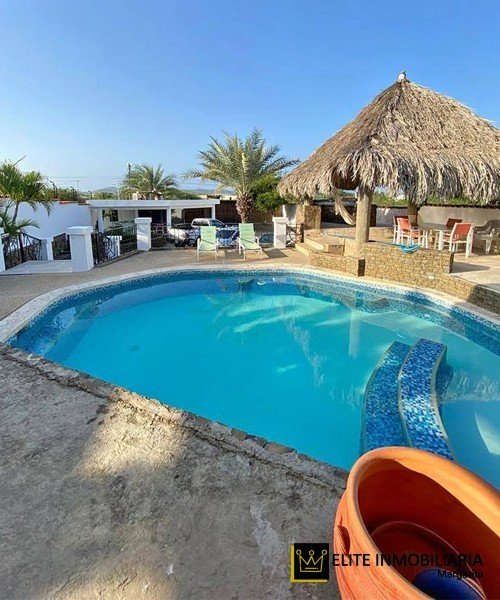 Casa de Huéspedes en Venta cerca de Playa Guacuco Isla Margarita