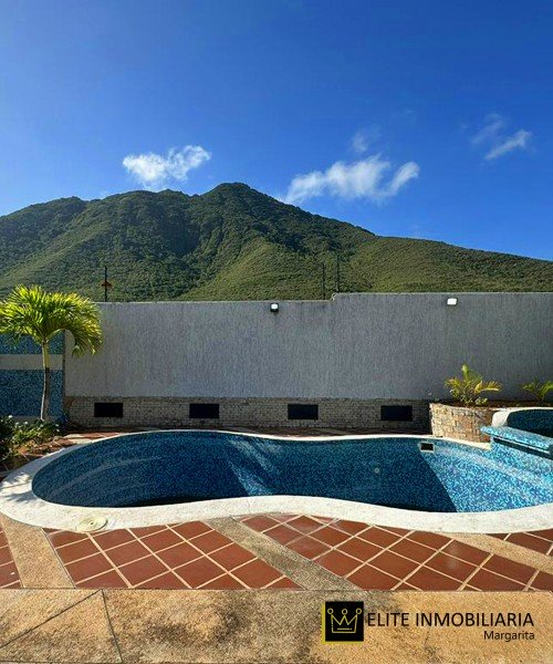 Hermosa casa en venta Guarame Isla de Margarita